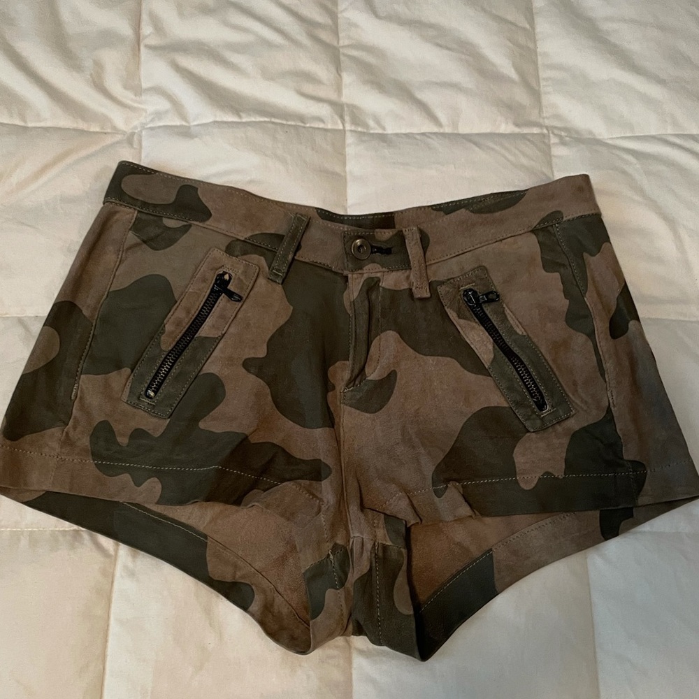 Rag & Bone suede Leather shorts camouflage 26